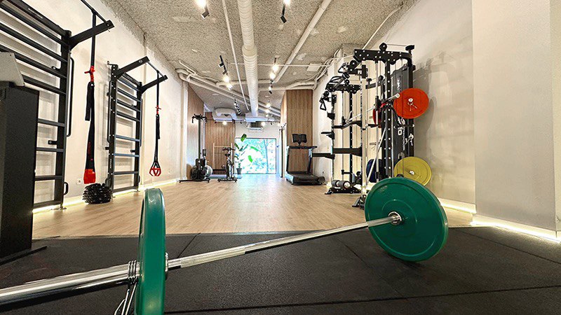 Sala Coach de RODMAN Training con material de fuerza